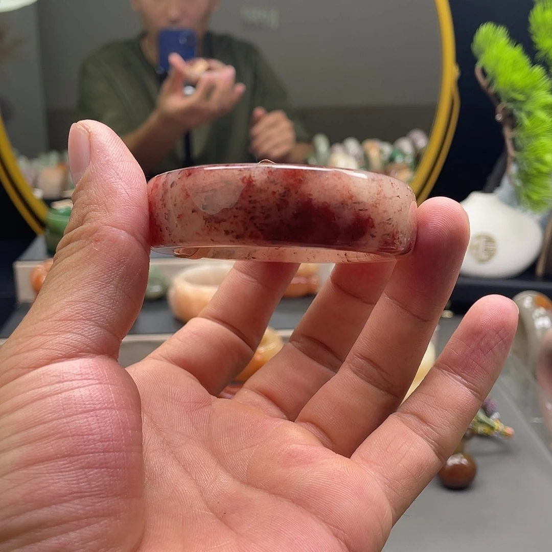 石英质玉手镯未镶嵌