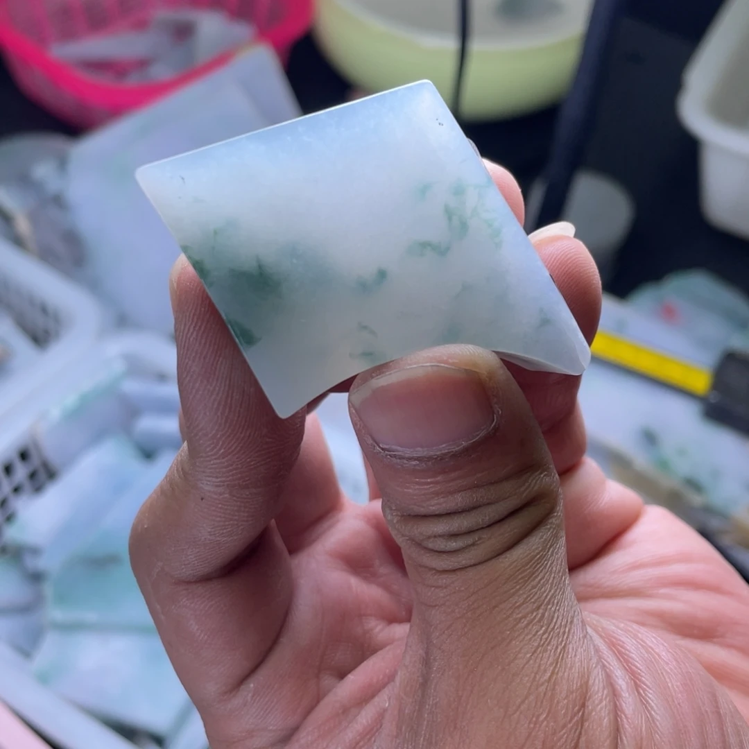 未镶嵌定制翡翠