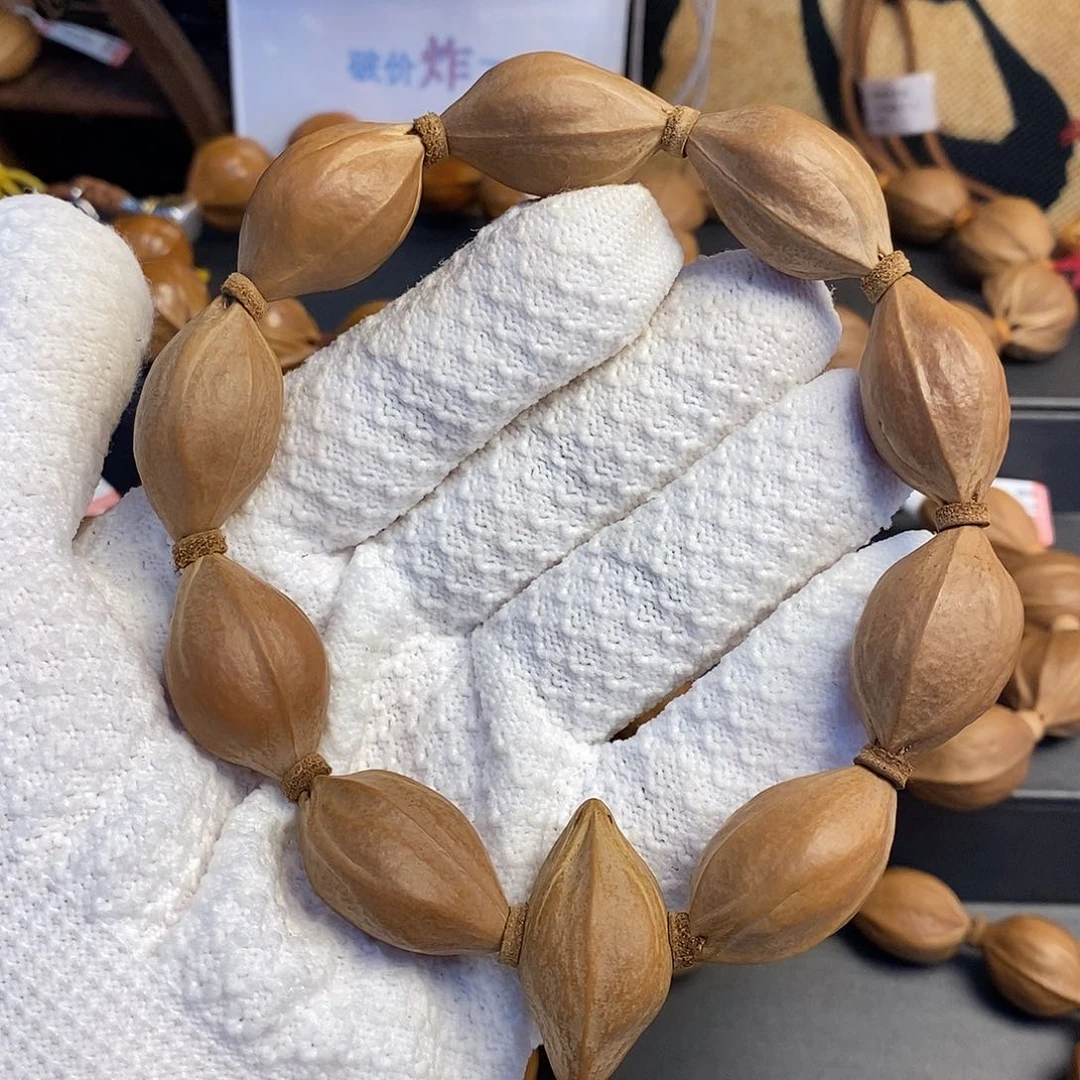 橄榄核手串/手链梅林铁核18/30左右（三花）