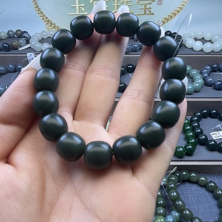 和田玉未镶嵌手串