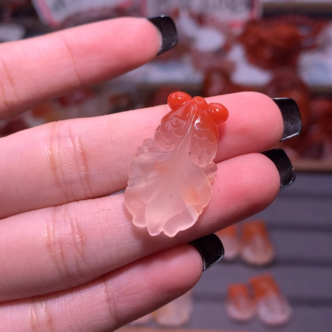 火***面南红玛瑙未镶嵌珠宝半成品金鱼7