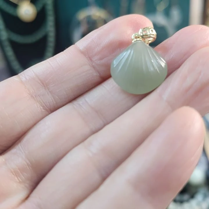 和田玉（青玉）未镶嵌挂件