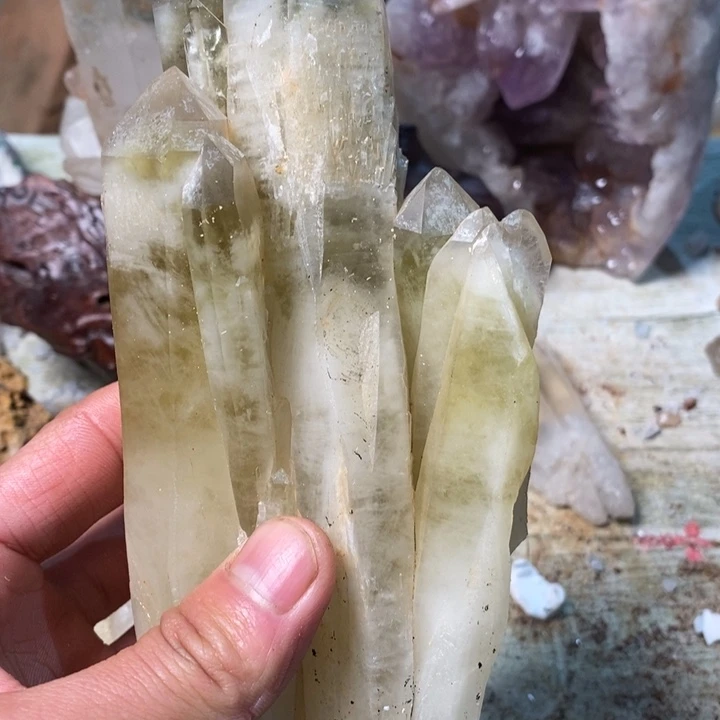 紫晶未镶嵌大型摆件（非配饰）