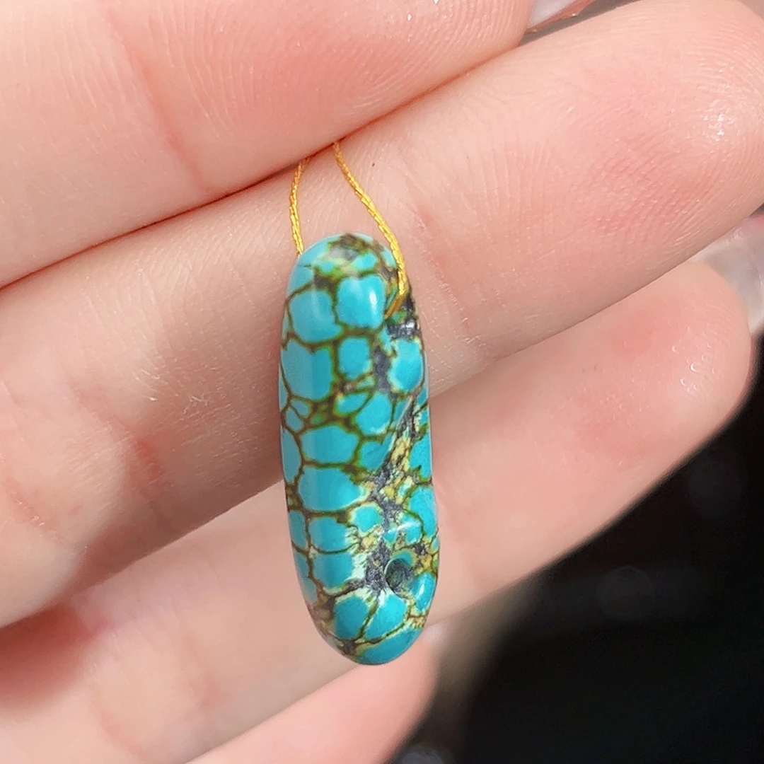 l***度绿松石未镶嵌珠宝奇石