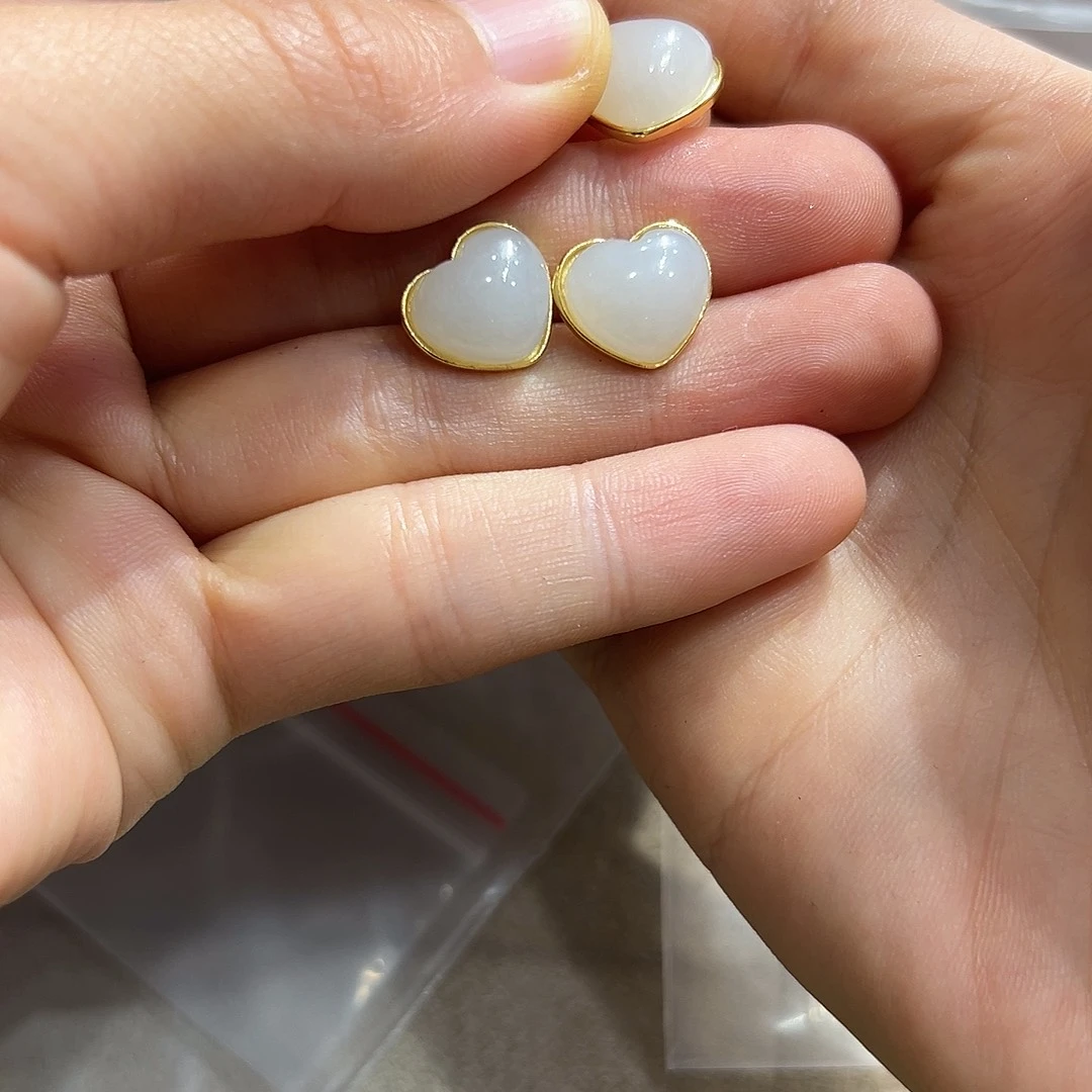 和田玉银S925镶嵌耳饰爱**恒