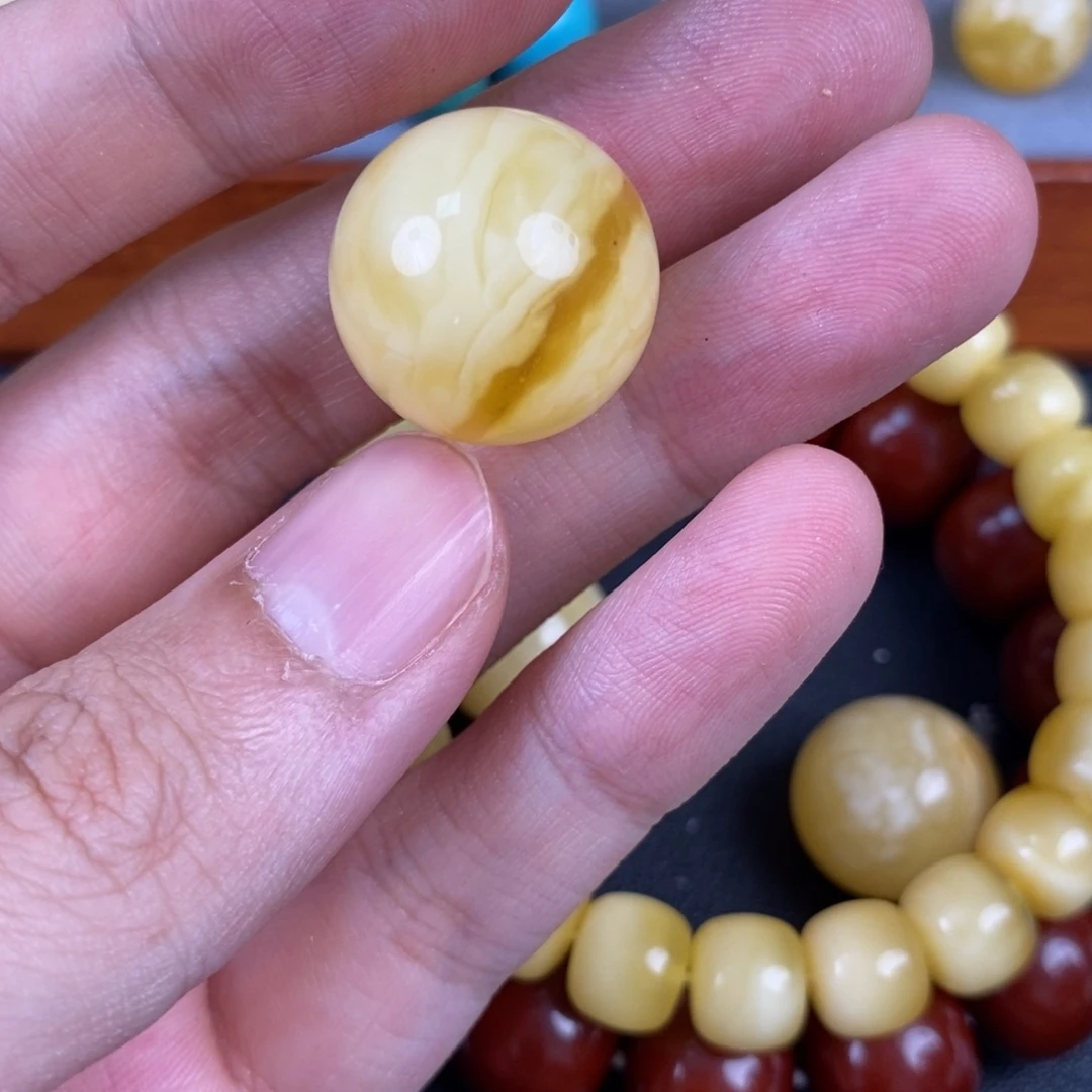 琥珀未镶嵌裸石微瑕33