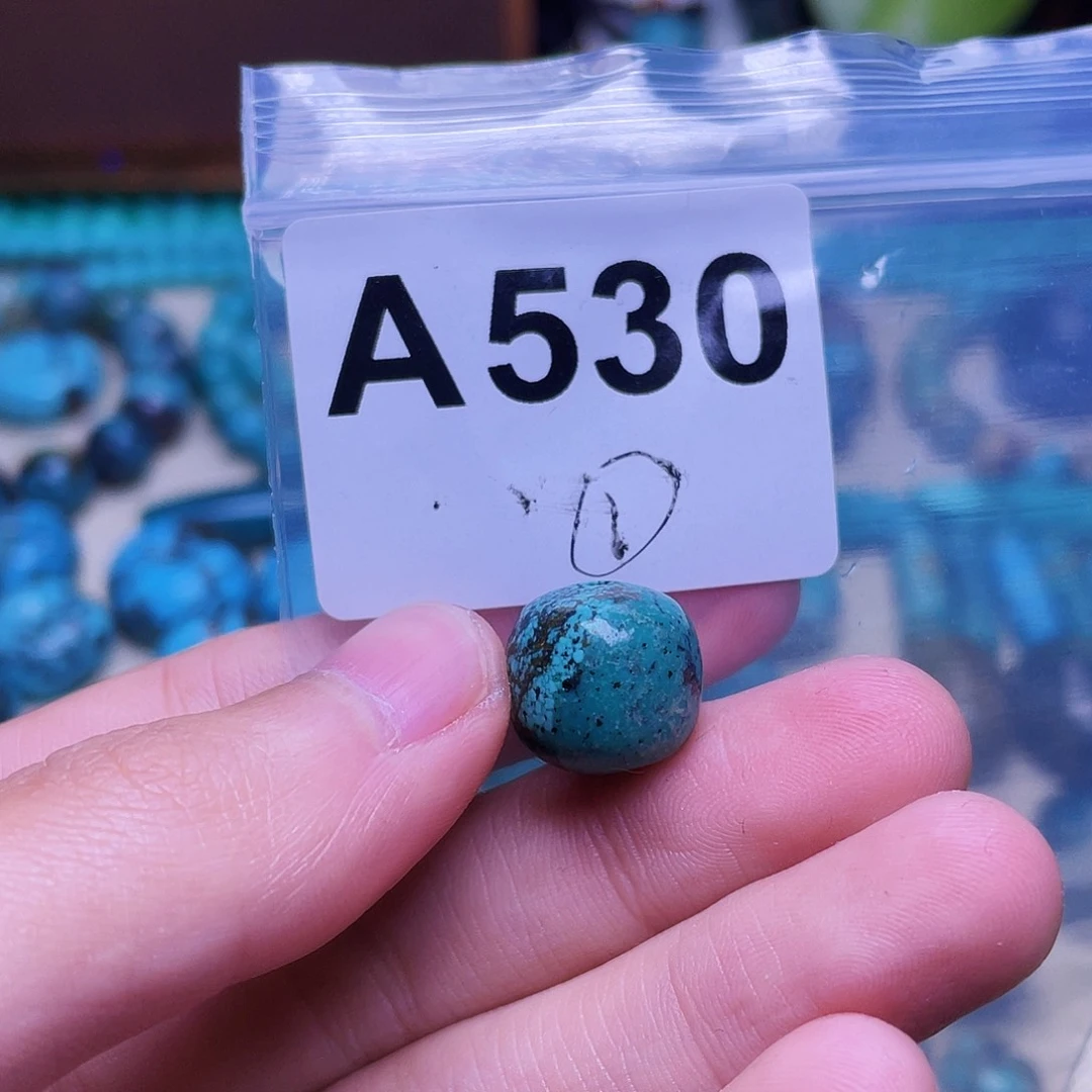 十堰原生态绿石头特色手工配饰