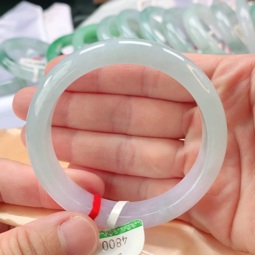 翡翠手镯未镶嵌缅甸A货翡翠手镯