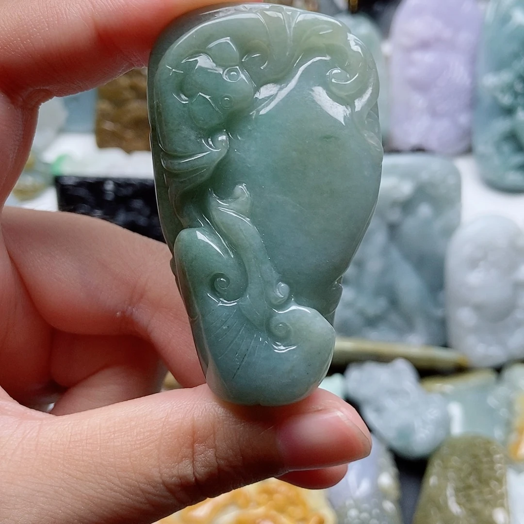 翡翠未镶嵌颈饰翡翠