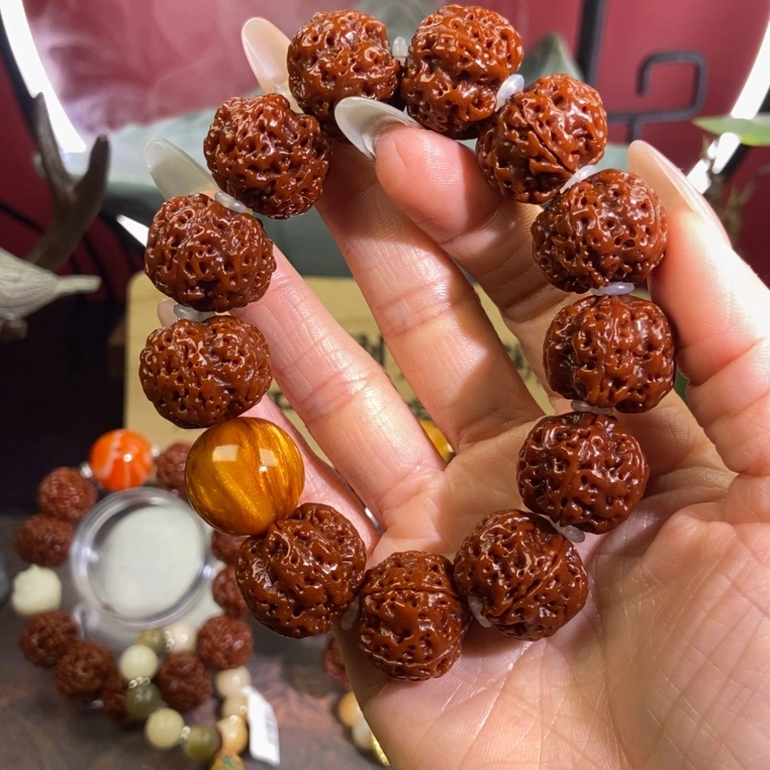 金刚菩提吊坠520金。