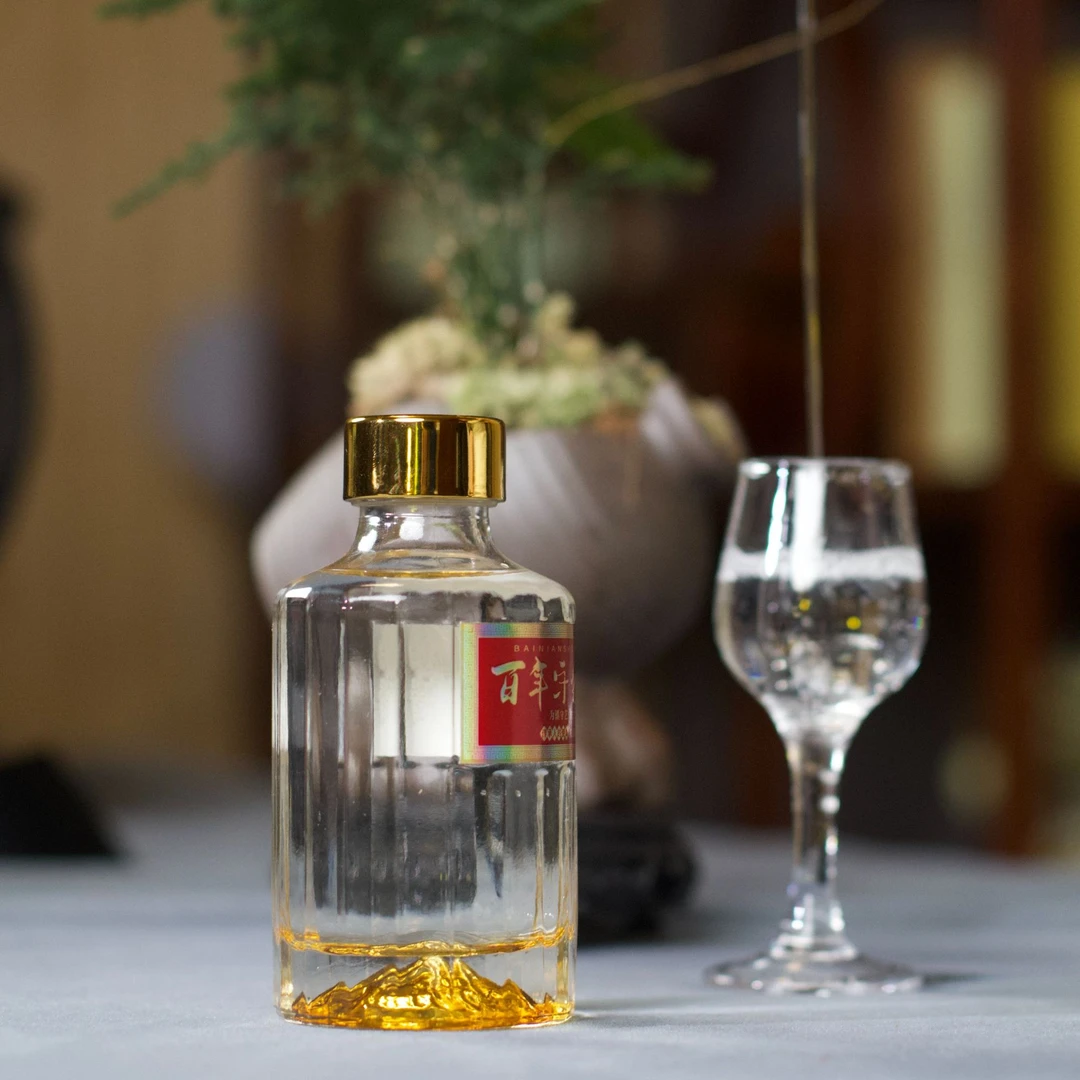 百年守艺人百年守艺人 十年份 酱香型白酒100ML