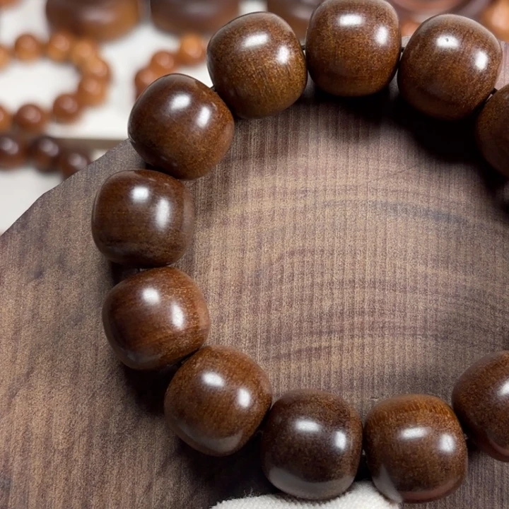 凡***满檀香木1718老山檀黑肉奶香奶甜