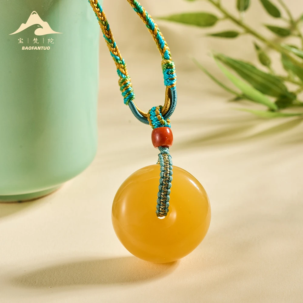 宝梵陀蜜蜡吊坠 3980 kr