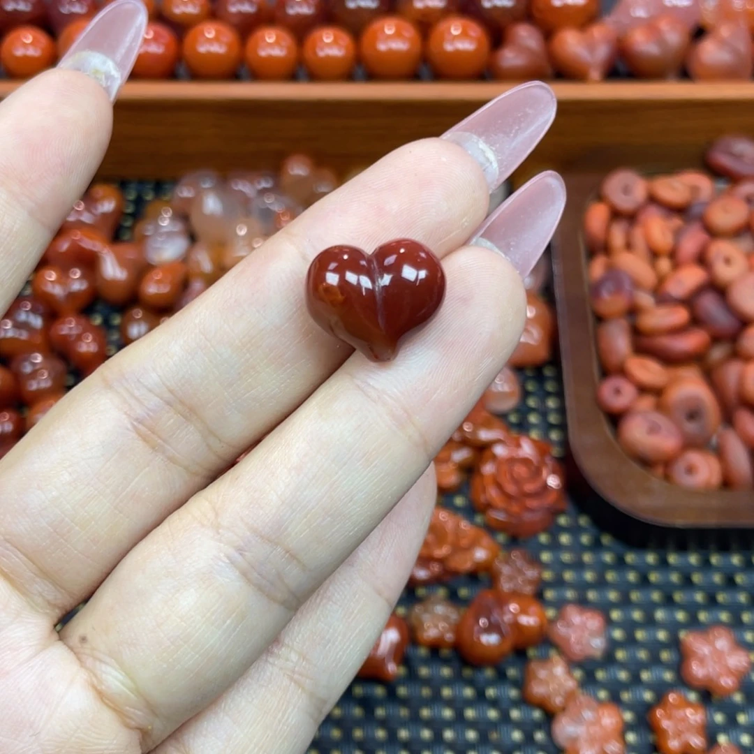 南红玛瑙未镶嵌颈饰屁桃