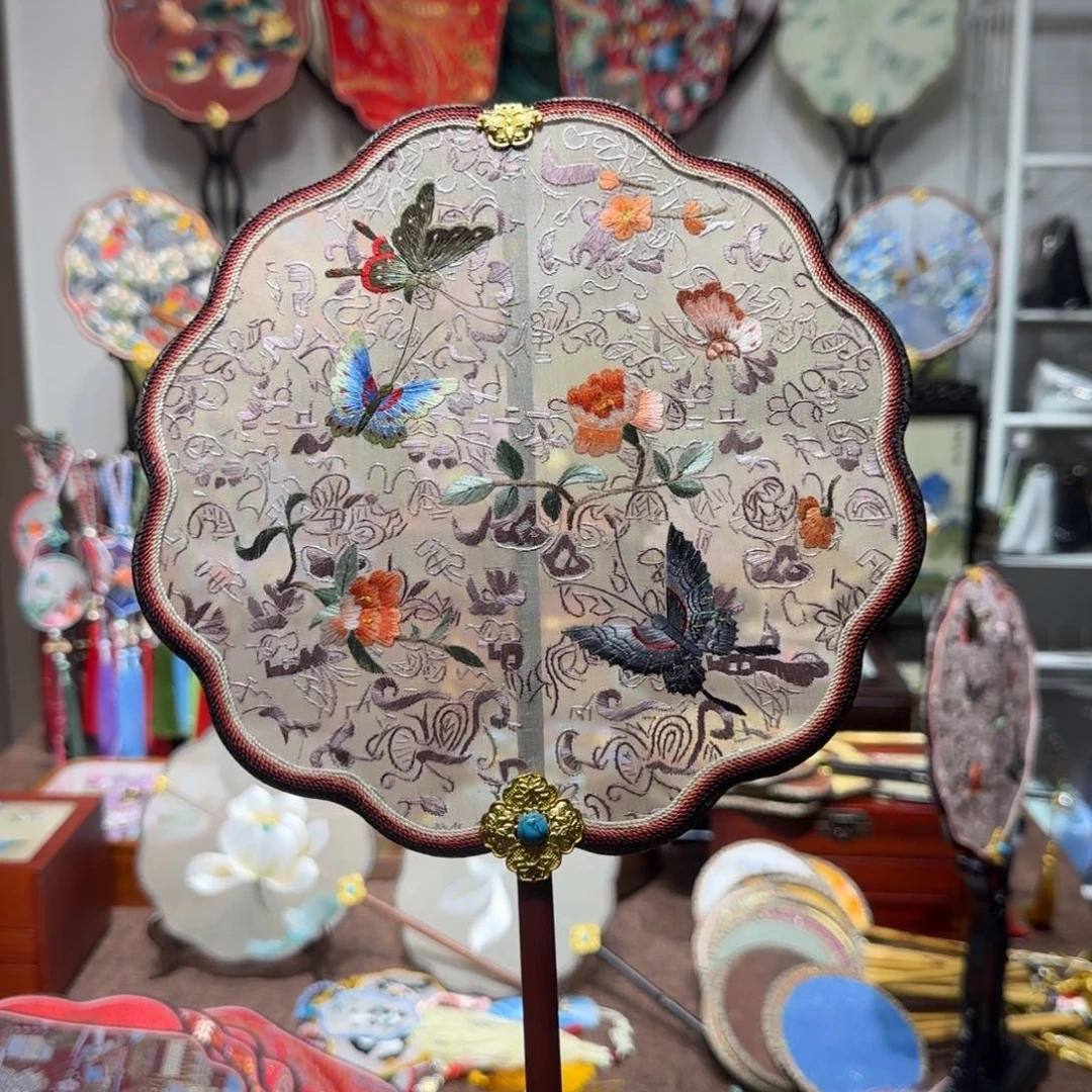 刺绣小*慧纯手工苏绣双面绣