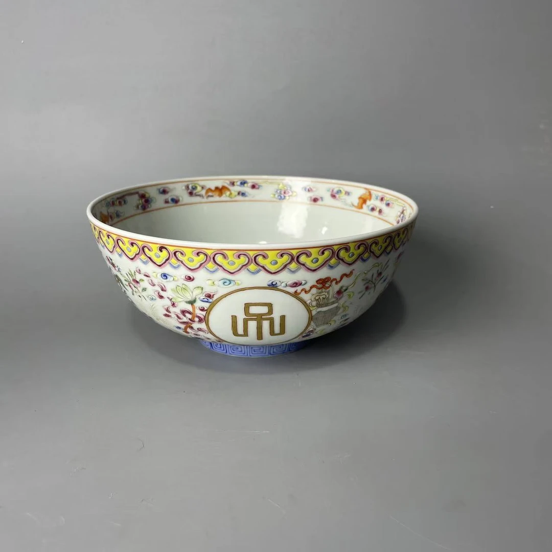 粉彩描金八宝开窗甲子万年纹碗