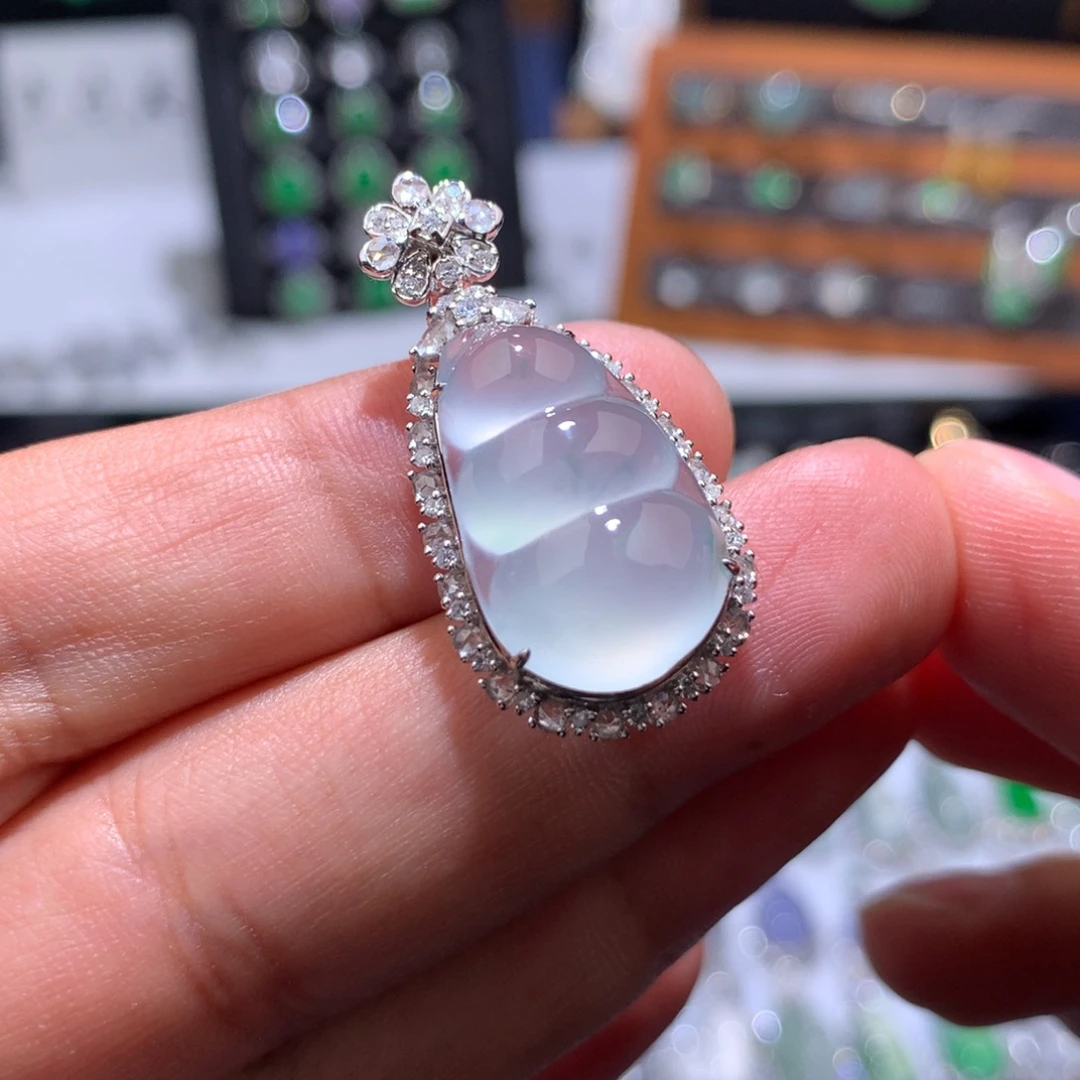 翡翠18K金镶嵌吊坠(不含链)