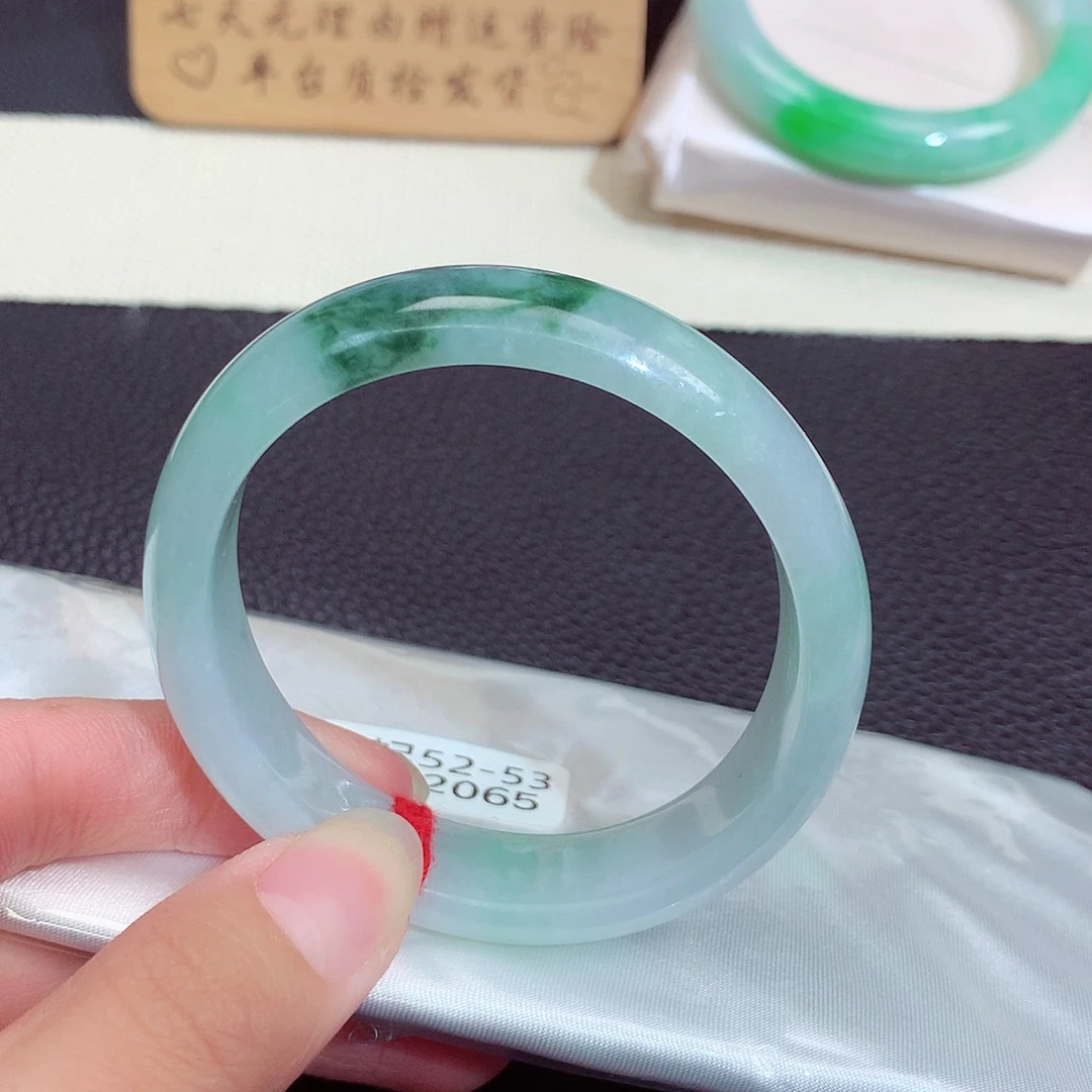 未镶嵌手镯翡翠2065
