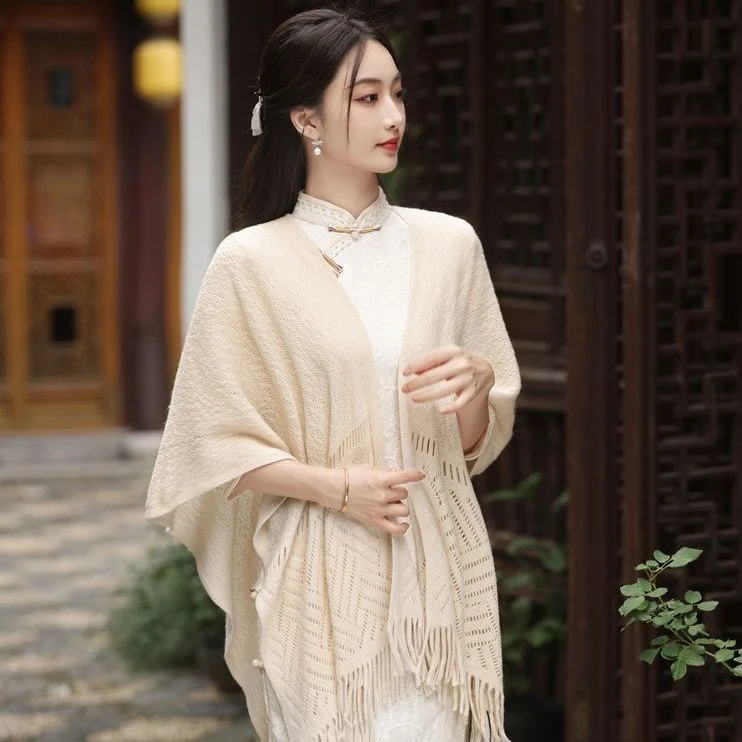2025爆款披肩旗袍外搭女披肩文艺复古百搭纯色旗袍百搭镂空披肩