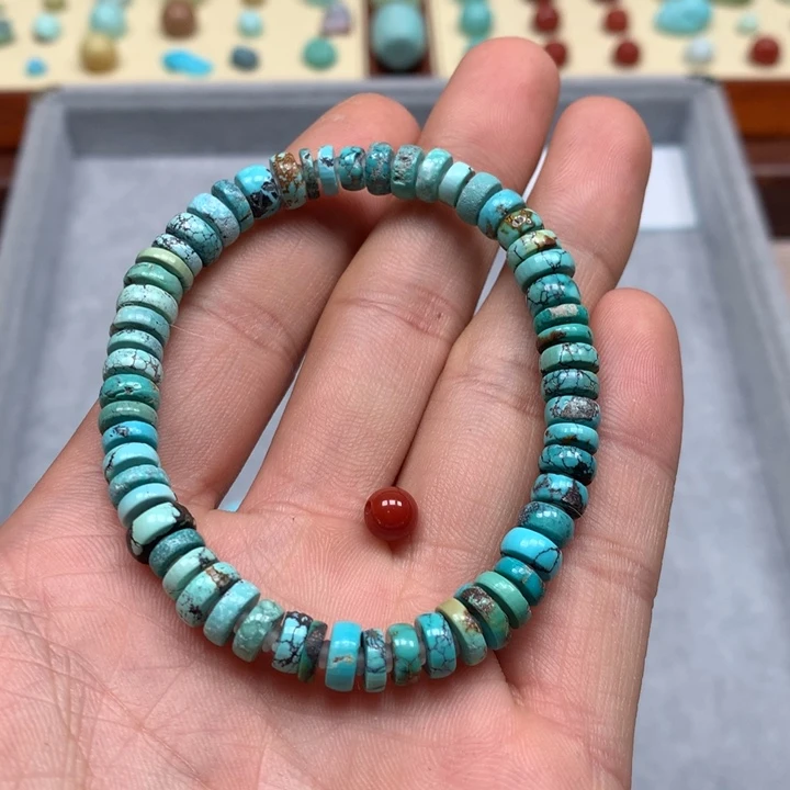 南红玛瑙配饰未镶嵌