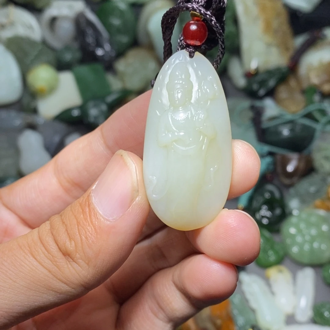 颈饰未镶嵌和田玉