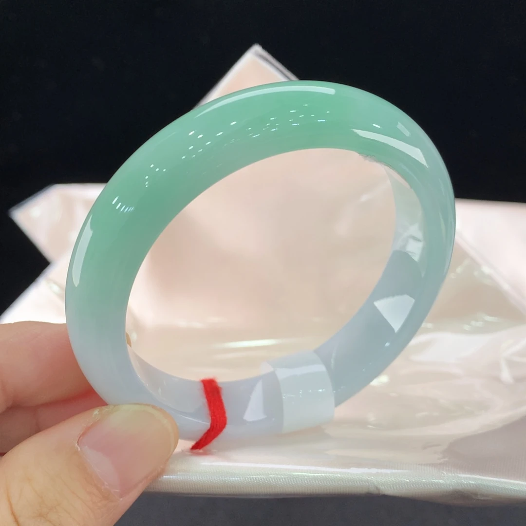 翡翠未镶嵌手镯5834