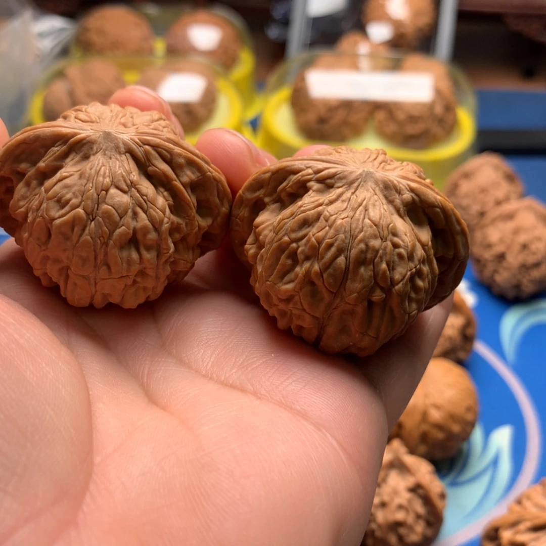 【闪购商品】文玩核桃吊坠日*落磨盘全42