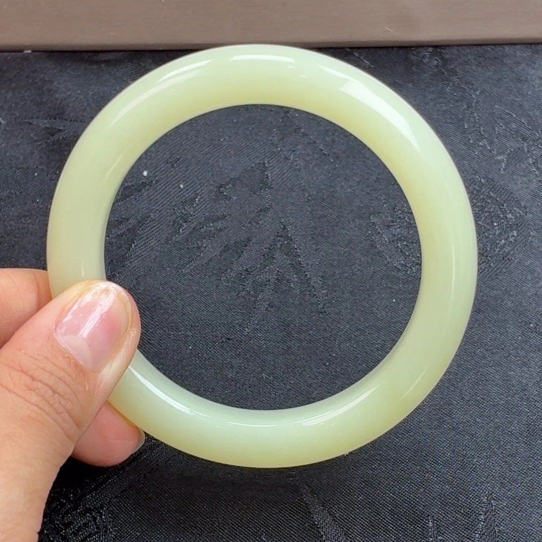 和田玉未镶嵌手镯黄口奶黄包奶嘟嘟12号