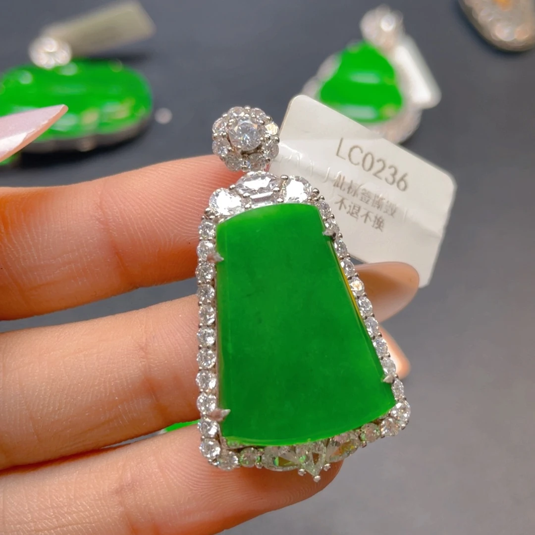 【闪购商品】颈饰银S925镶嵌翡翠桃*橙翡翠