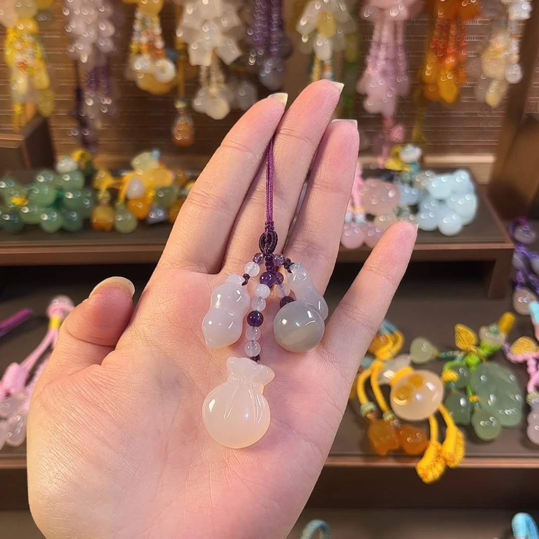 ල***࿐玛瑙/玉髓未镶嵌车挂福利款手机链