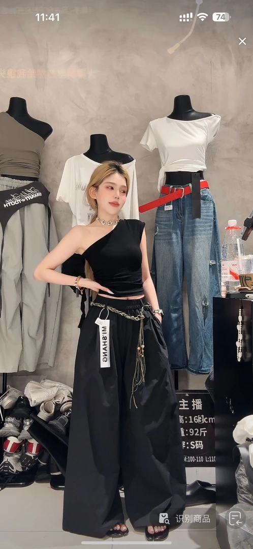 ROU-ROU)JIA百搭时尚斜肩上衣套装26R03