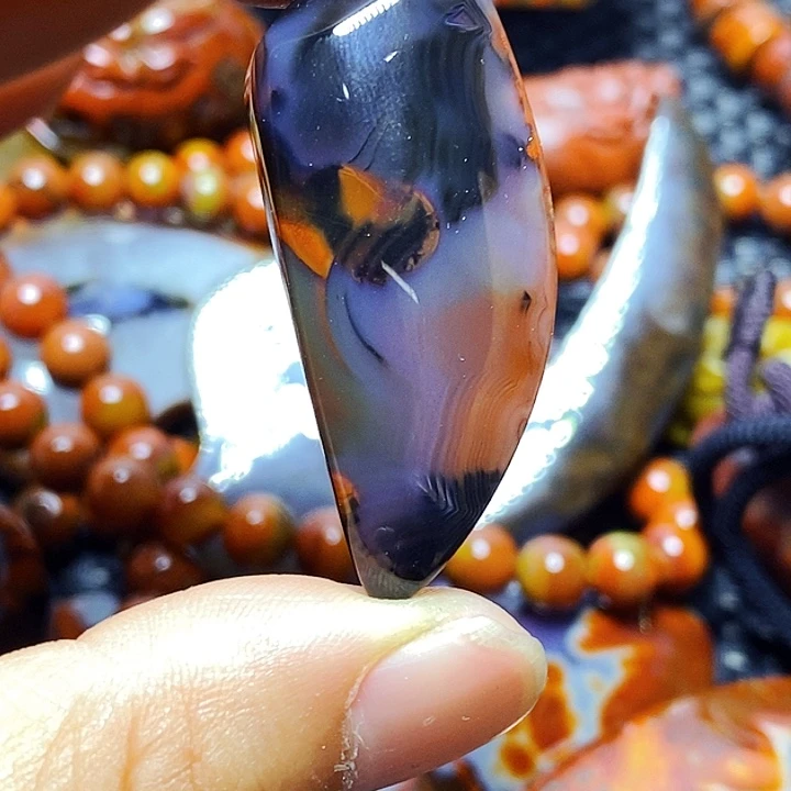 玛瑙/玉髓颈饰未镶嵌