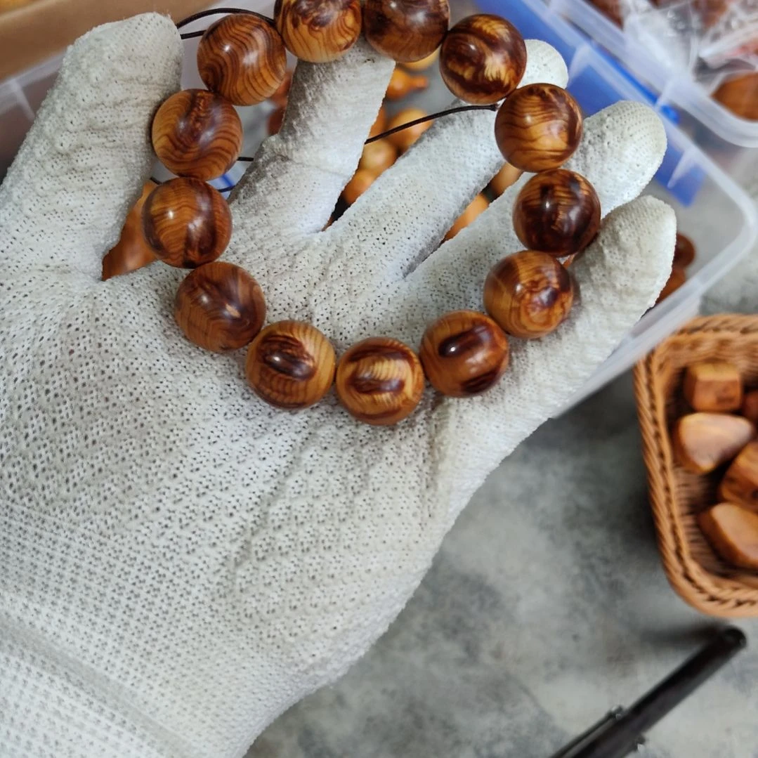 万***利1.8太行崖柏手工艺品