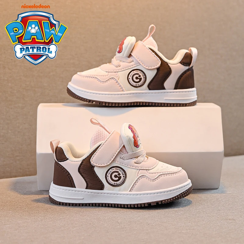 汪汪队女宝宝幼儿园运动鞋2025秋冬季休闲板鞋皮面3-6岁女孩软底