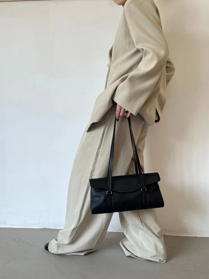 6812黑色新款时尚通勤真皮女包