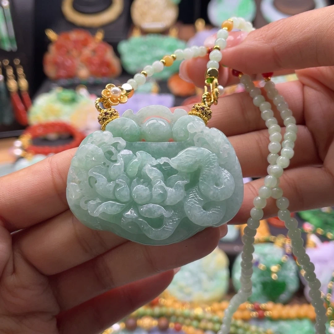 翡翠未镶嵌颈饰代编织