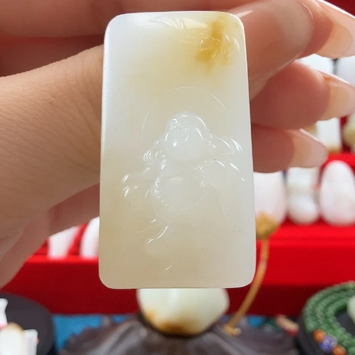 和田玉（糖玉）未镶嵌颈饰
