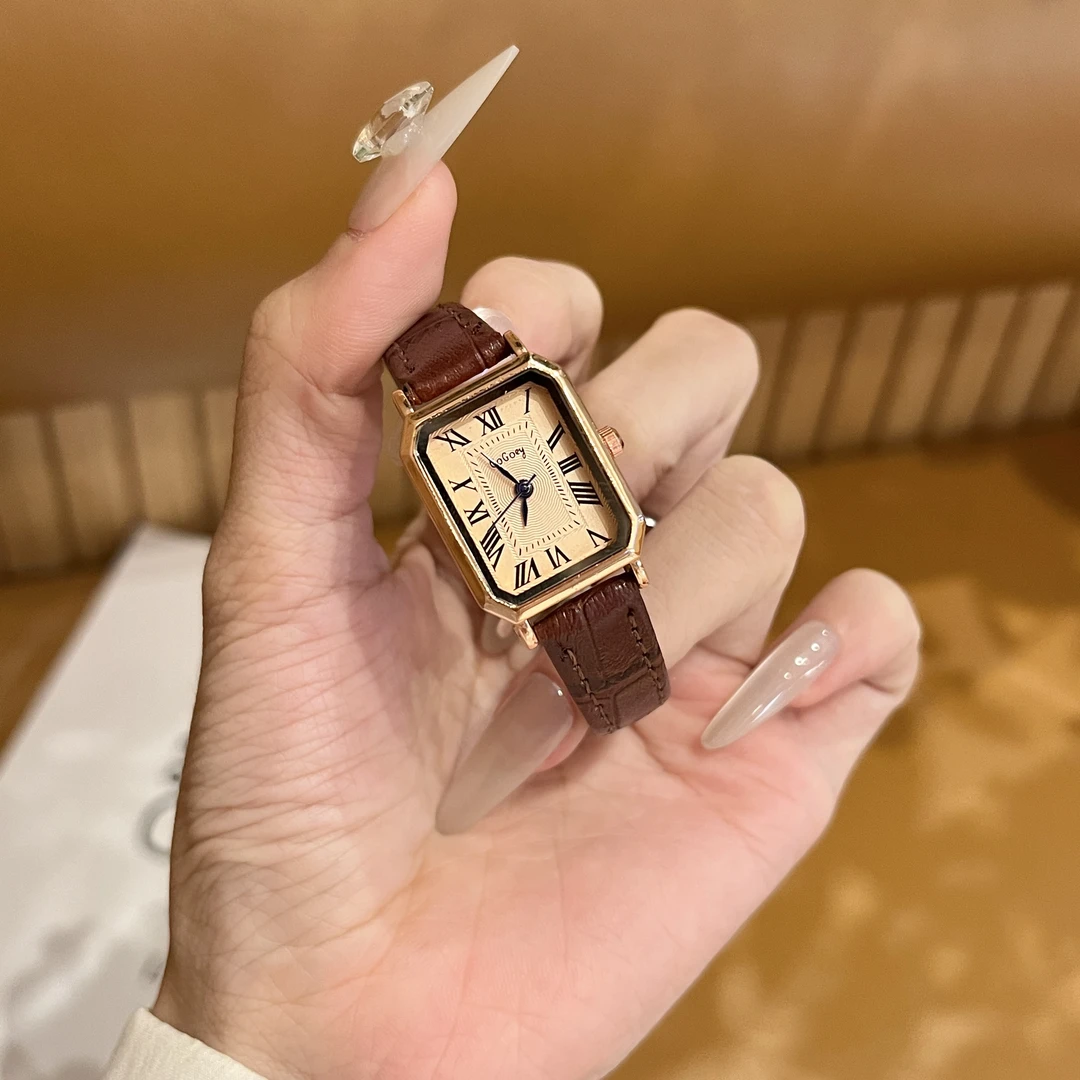 皮带小方表简约复古女士手表方形气质百搭石英腕表设计G187