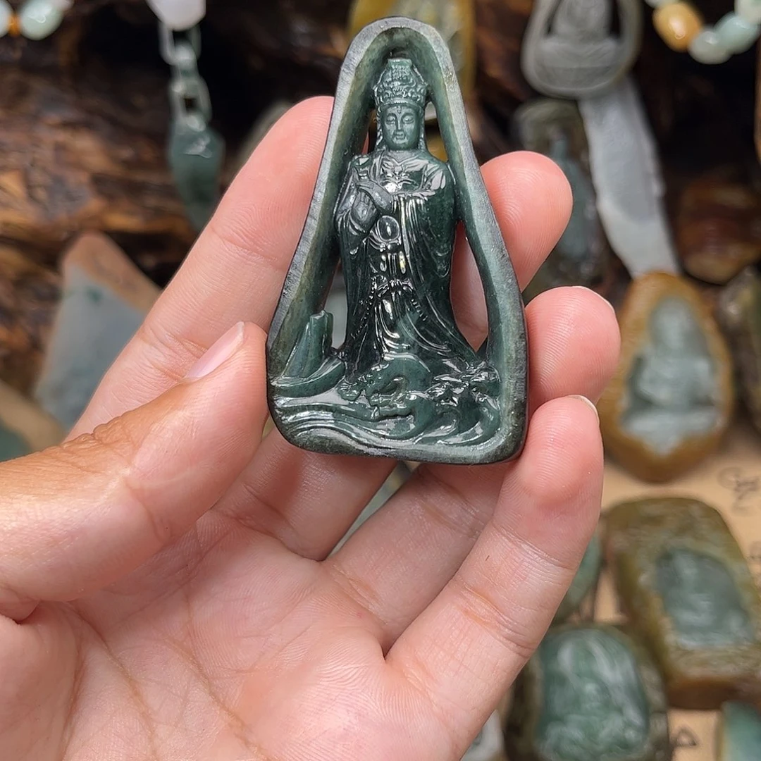 定制翡翠未镶嵌杨*定制妈祖尾款