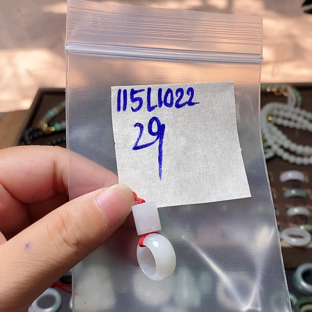 未镶嵌定制翡翠翡翠