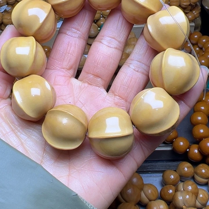 吊坠橄榄核聚宝盆