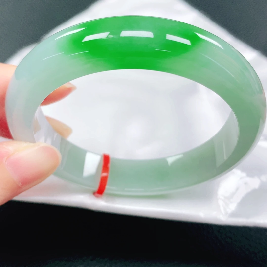 未镶嵌手镯翡翠57圈