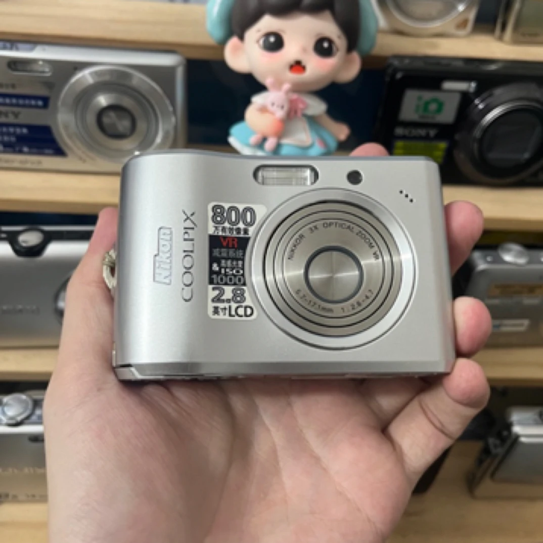 9新 Nikon/尼康 尼康 L15 800w像素自备五号电池