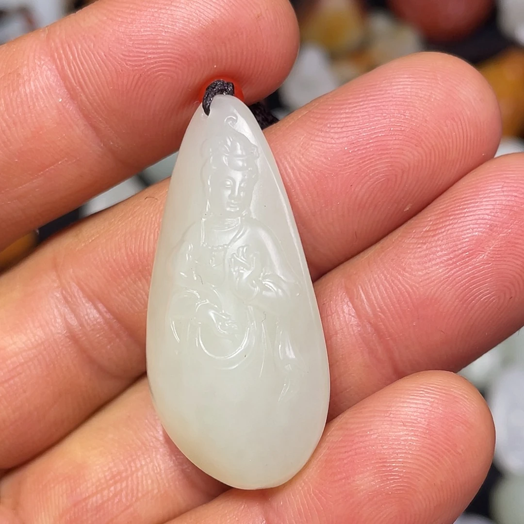 和田玉未镶嵌颈饰吊坠