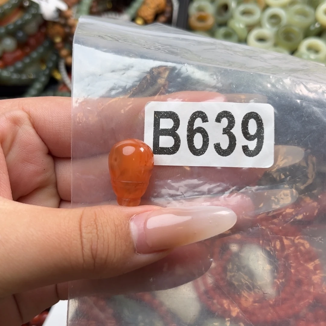 南红玛瑙未镶嵌珠宝奇石
