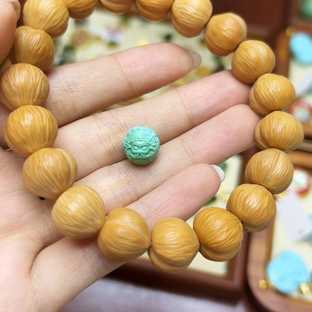 *****猴头核桃手串猴头