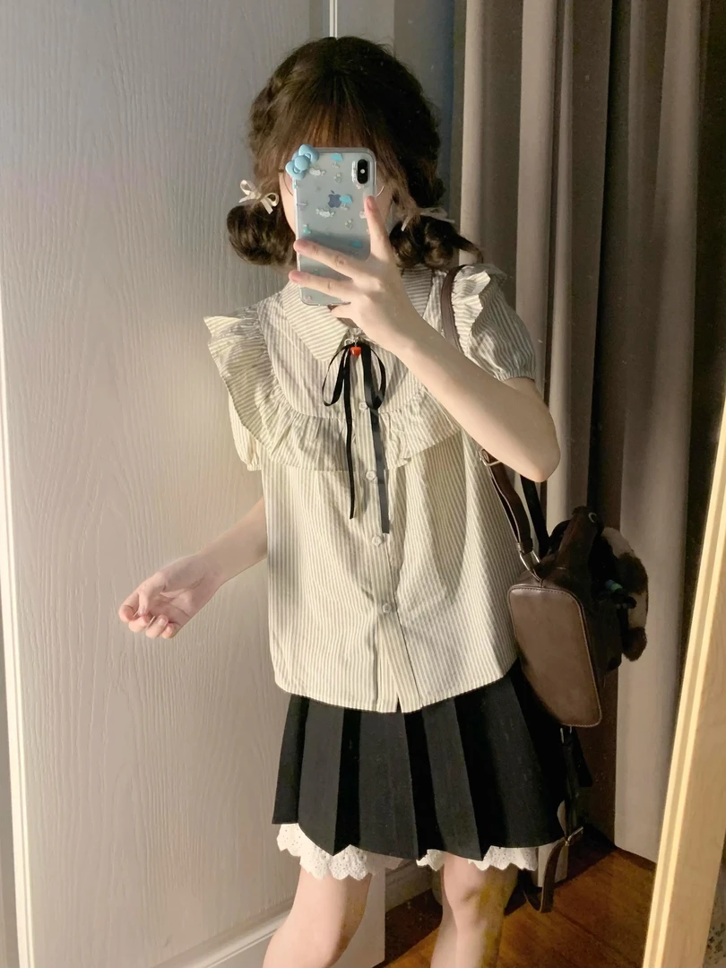 甜美学院风娃娃领条纹短袖衬衫女夏季设计感别致小众宽松休闲上衣