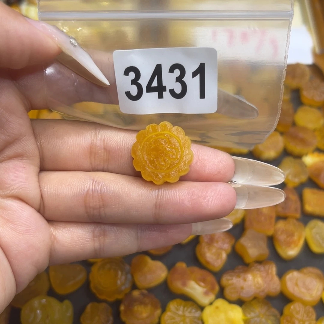 琥珀未镶嵌珠宝奇石