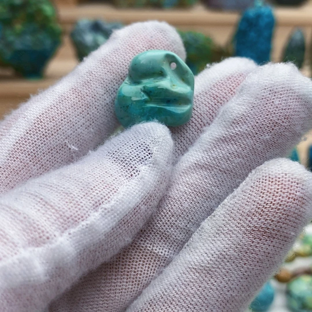 定制绿松石未镶嵌随型吊坠