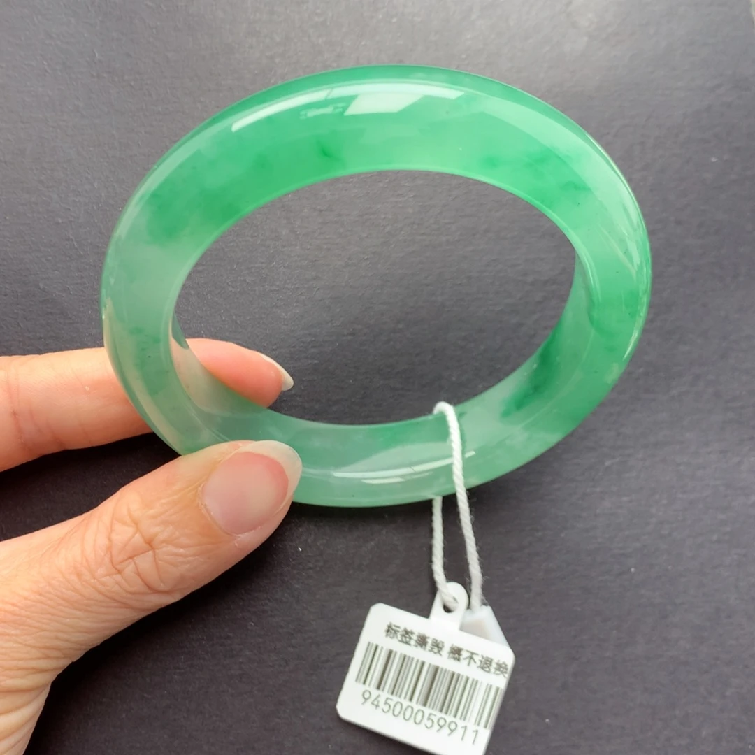 未镶嵌手镯石英质玉